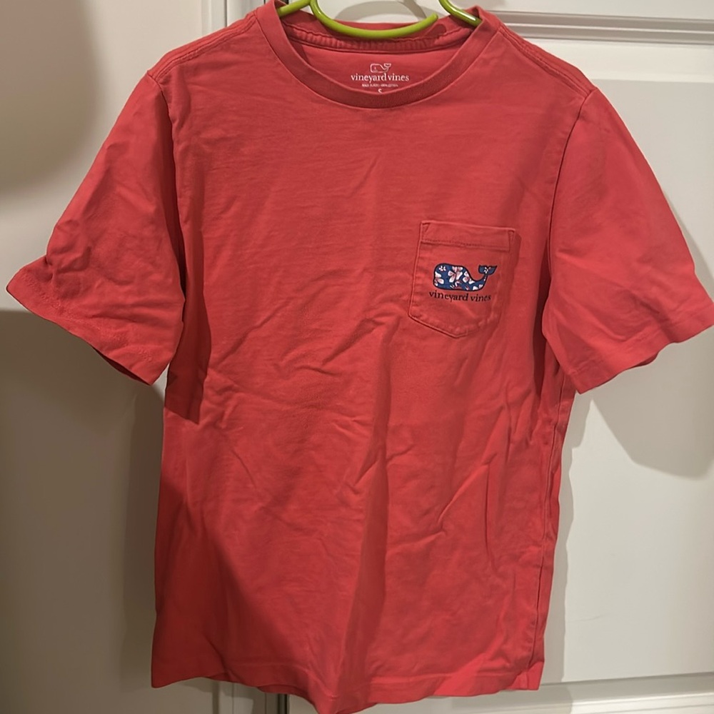 Boys Small Coral Vineyard Vines T shirt